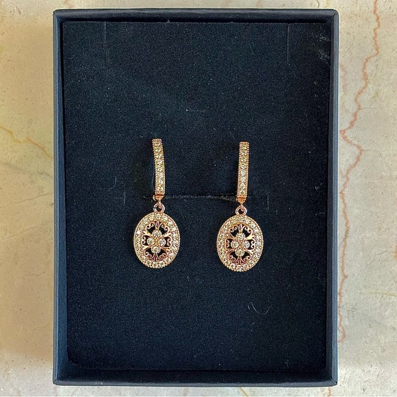 14K Gold Vintage Style Dangle Drop Earrings - Picture 5 of 8